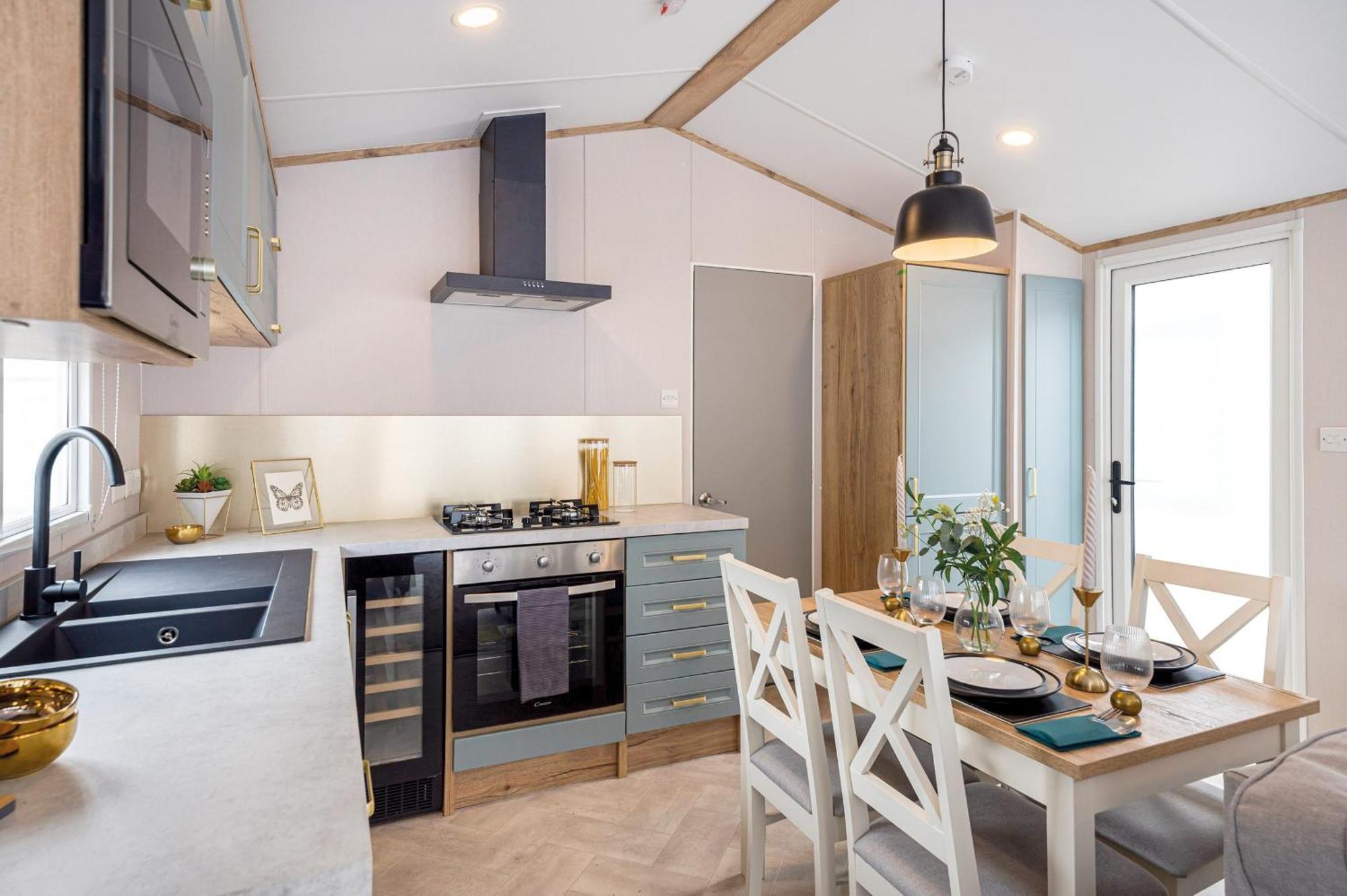 Emma'S Sea View 2-Bedroom Caravan At Durdle Door Near Wareham Dorset Уэст-Лулворт Экстерьер фото